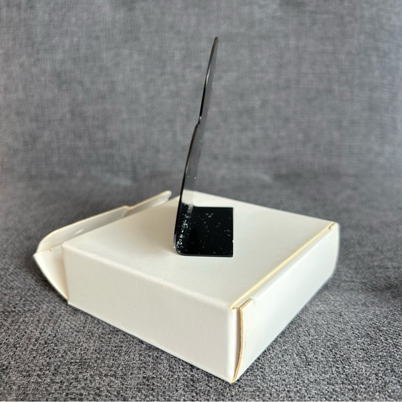 Funny, Heart Shaped Desk Decor, Stainless Steel, Black, Silver - Picture 4 of 17